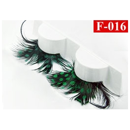 Zwart groen gestipte wimperveren Zwart groen gestipte wimperveren